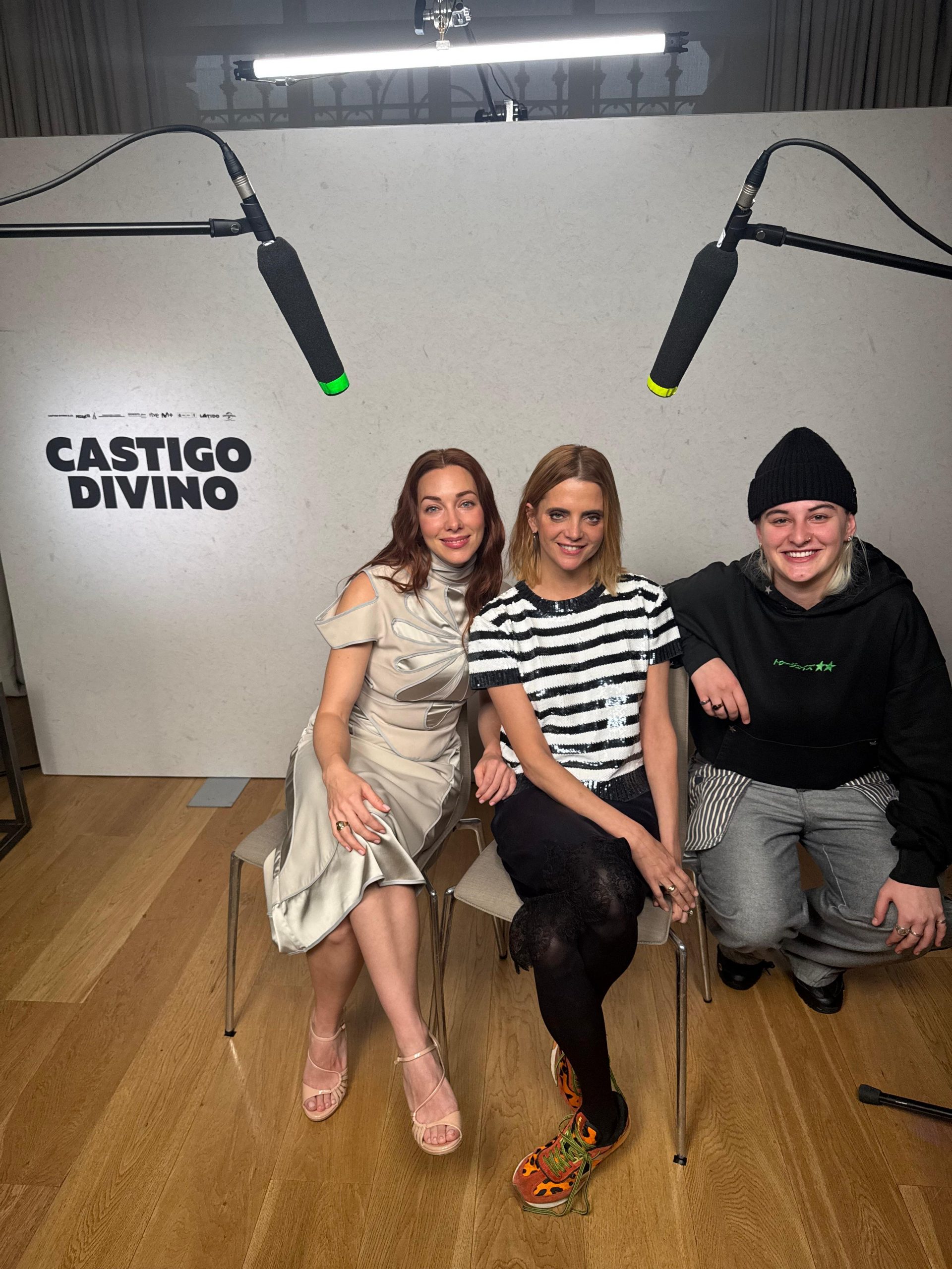 Macarena Gomez y Natalia Rodriguez en su Castigo Divino